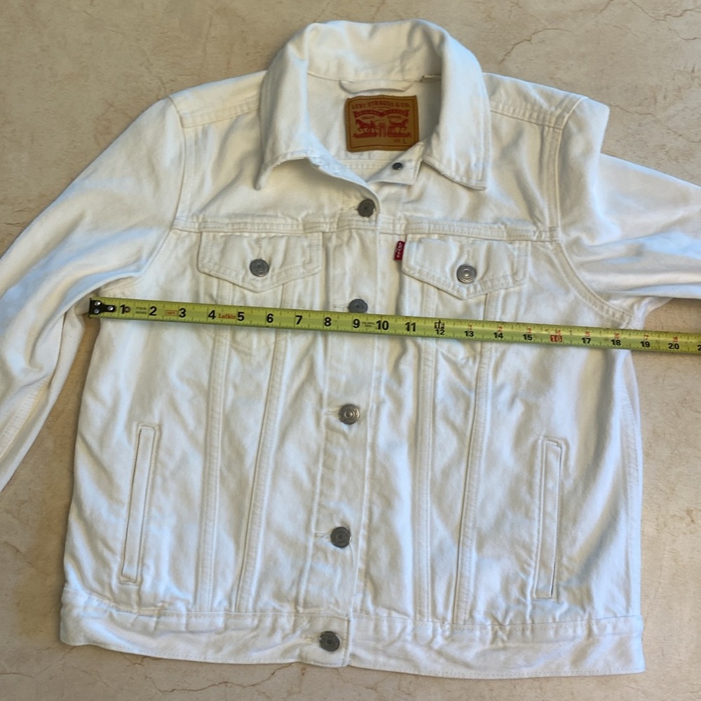 Levi's White Trucker Jean Jacket - Picture 10 of 16